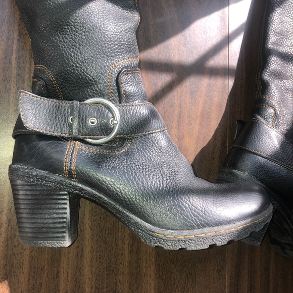 Boots - Picture 6 of 8